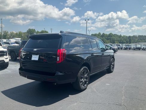 New 2027 Ford Expedition Max Platinum w/ Stealth Appearance Package AWD/4WD image 5