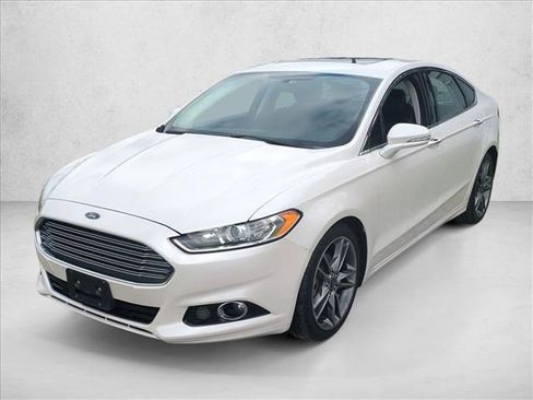 Used 2016 Ford Fusion Titanium FWD image 1