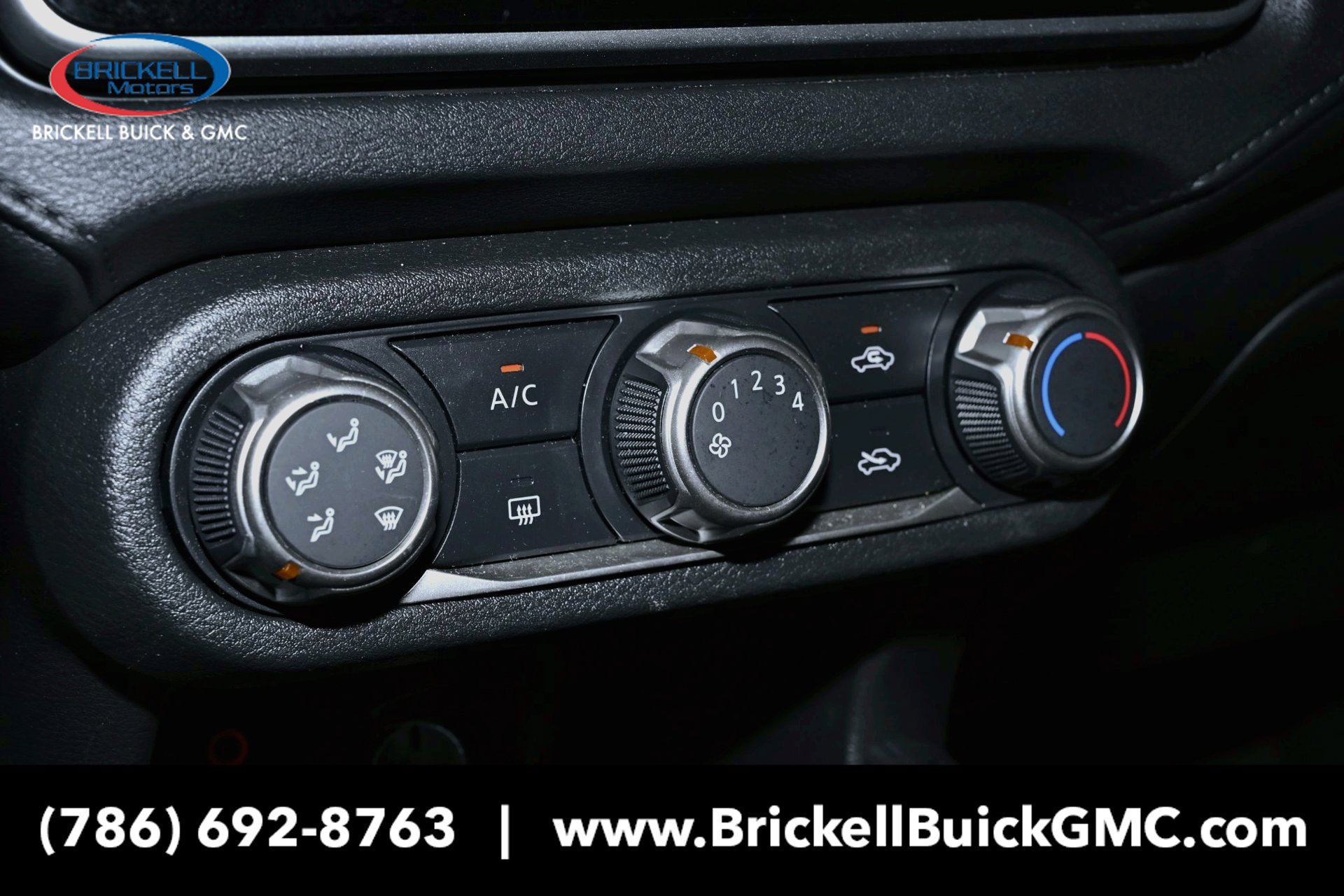 Used 2024 Nissan Versa S w/ S Plus Package FWD image 26