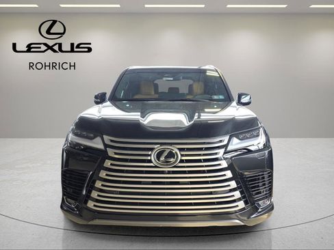 New 2026 Lexus LX 600 4WD w/ Luxury Package image 2