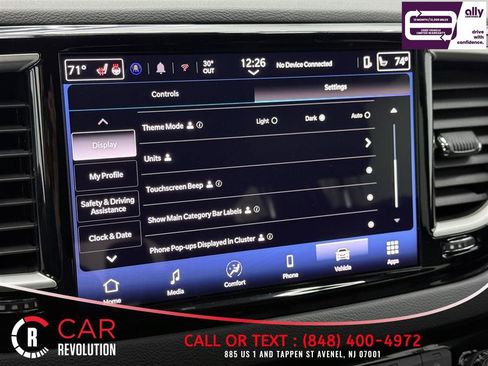 Used 2026 Chrysler Pacifica Select image 24