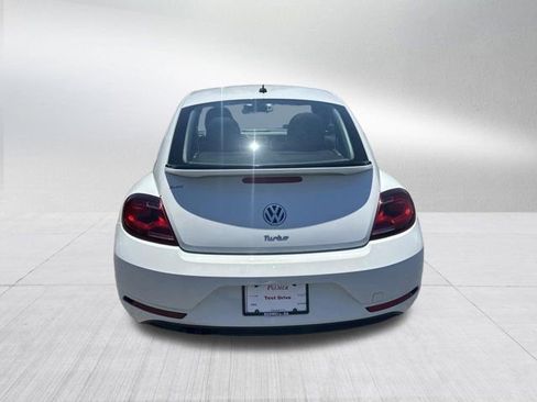 Used 2017 Volkswagen Beetle 1.8T S FWD image 7