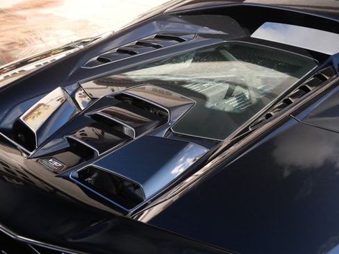 Used 2024 Lamborghini Huracan Tecnica image 14