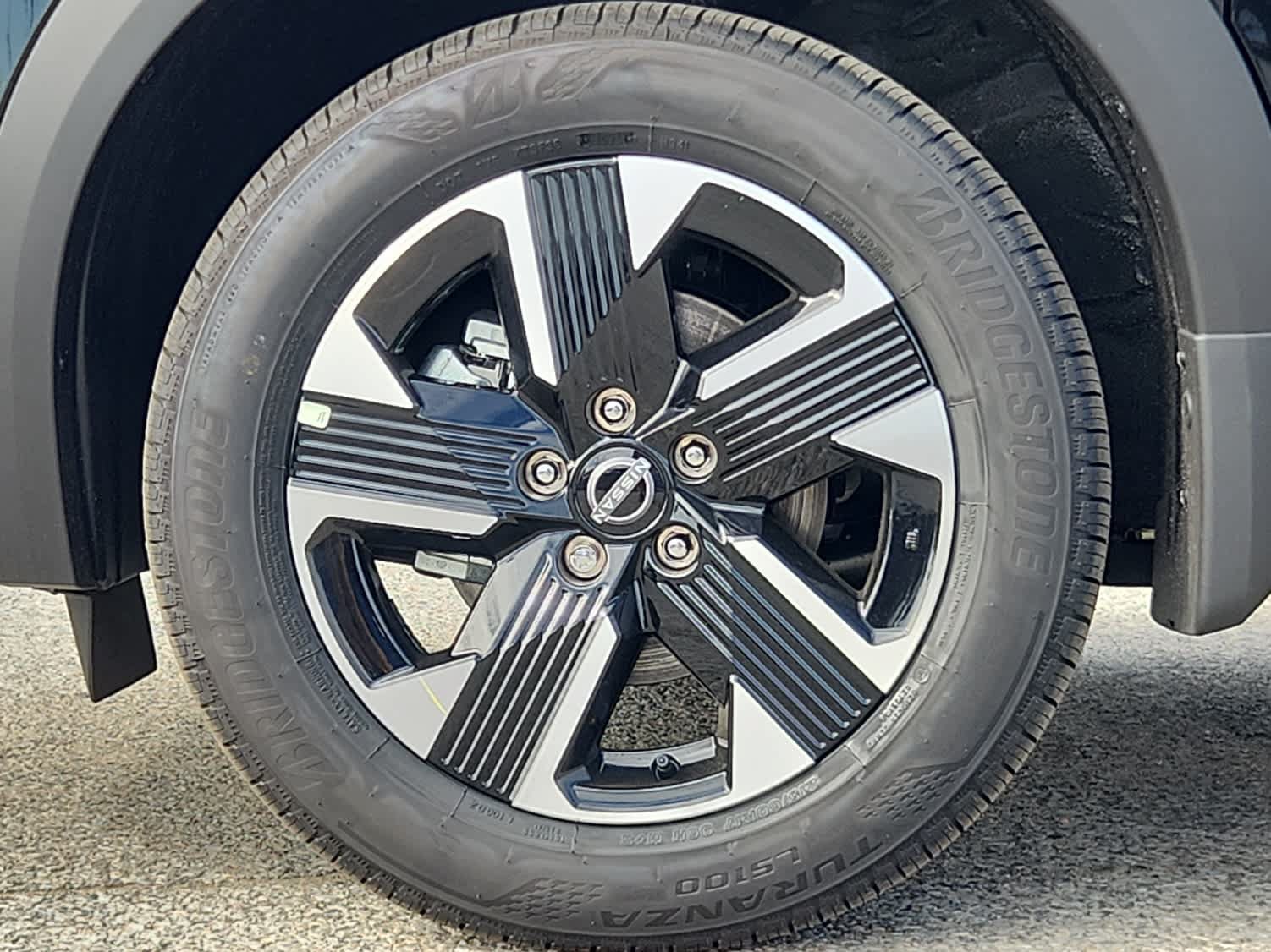 Used 2026 Nissan Kicks SV w/ Cold Weather Package AWD/4WD image 6
