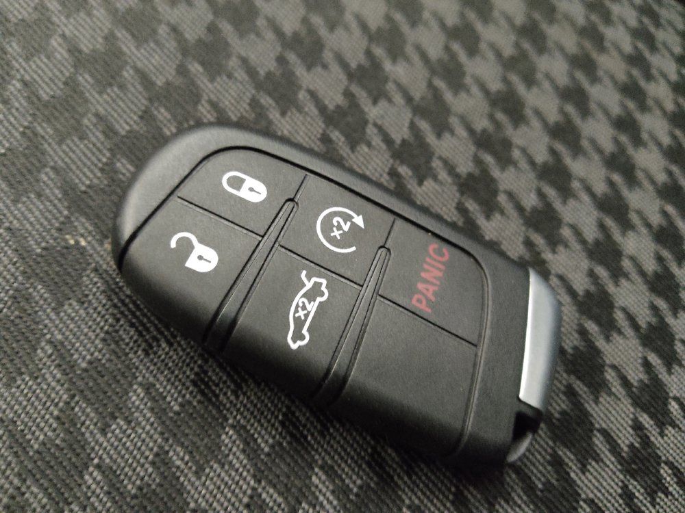 Used 2021 Dodge Challenger SXT w/ Driver Convenience Group RWD image 32