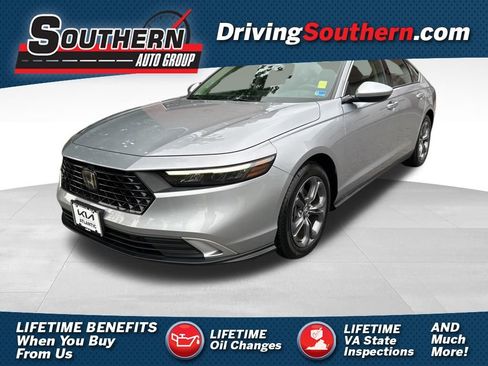 Used 2023 Honda Accord EX image 1