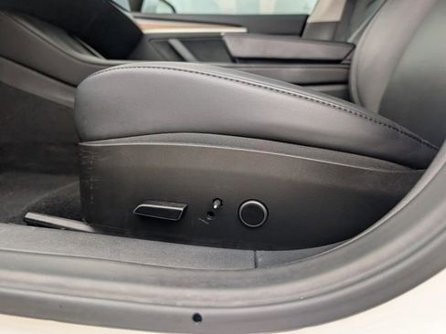 Used 2023 Tesla Model 3 Standard Range RWD image 16