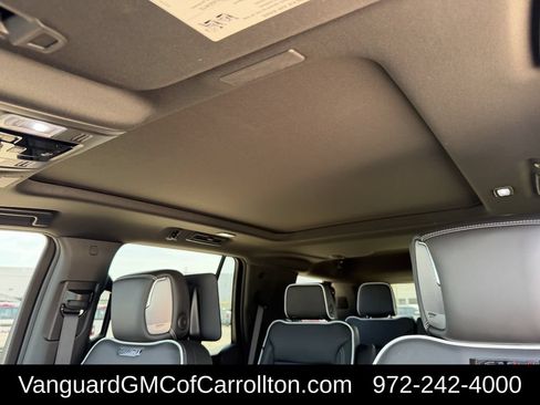 New 2026 GMC Yukon AT4 Ultimate w/ LPO, Floor Liner Package AWD/4WD image 22