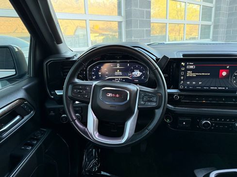 Used 2024 GMC Sierra 1500 SLE w/ X31 Off-Road Package image 39