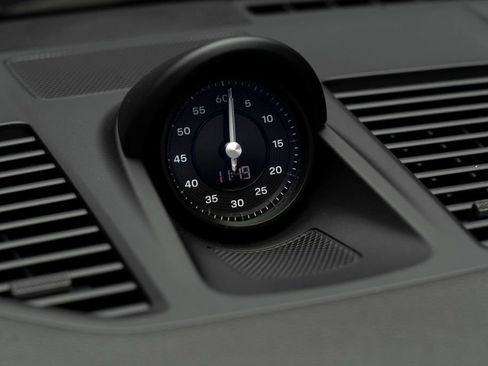 Used 2024 Porsche 911 Targa 4S w/ Premium Package image 30