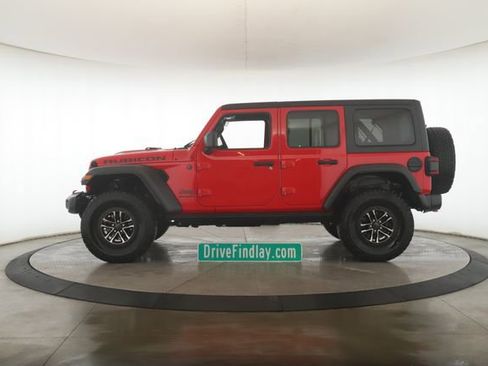 Used 2024 Jeep Wrangler Unlimited Rubicon w/ XTREMEE 35" Tire Package image 9