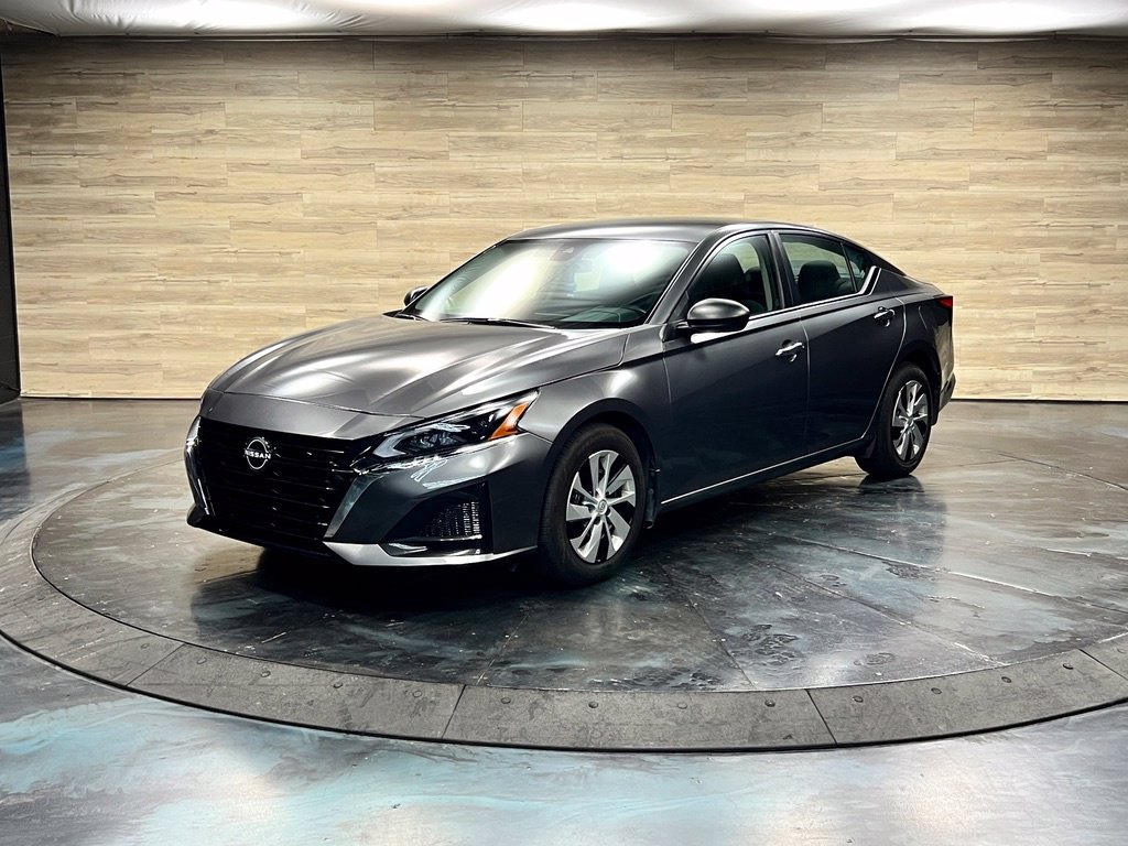 Used 2024 Nissan Altima 2.5 S FWD image 5
