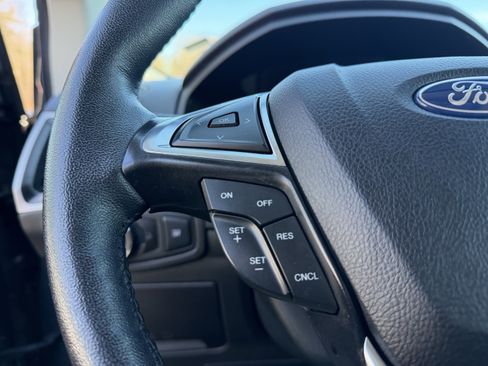 Used 2023 Ford Edge SEL image 15