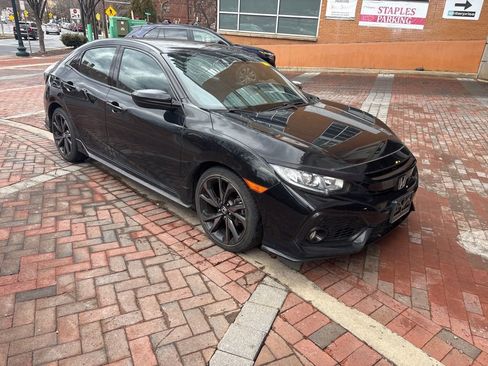 Used 2019 Honda Civic Sport image 1