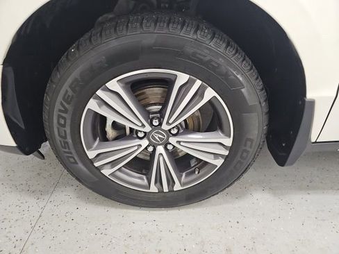 Used 2018 Acura MDX SH-AWD image 9