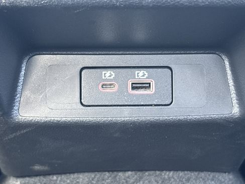 Used 2025 Nissan Altima 2.5 SV FWD image 45
