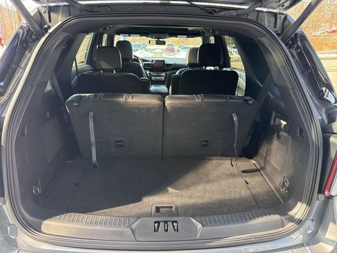 Used 2022 Ford Explorer ST-Line image 25
