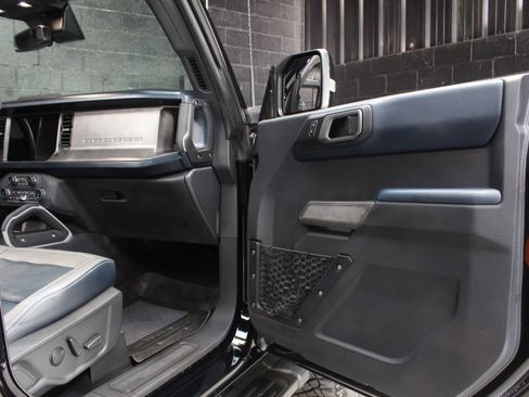 Used 2022 Ford Bronco Outer Banks w/ SASQUATCH PKG w/ Sasquatch Package image 28