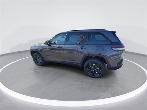 New 2025 Jeep Grand Cherokee Limited image 6