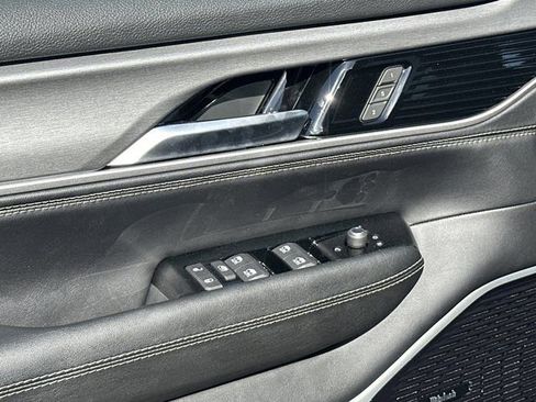 New 2026 Jeep Grand Wagoneer Limited image 12