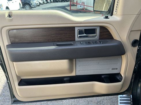 Used 2014 Ford F150 Lariat w/ Equipment Group 502A Luxury AWD/4WD image 3