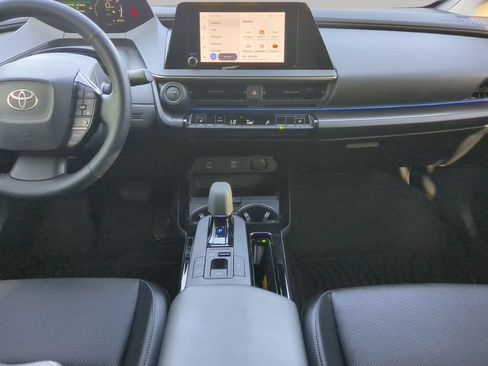 Used 2026 Toyota Prius FWD image 51