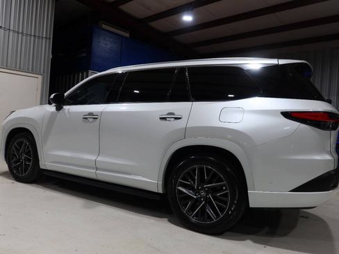 Used 2024 Lexus TX 350 FWD w/ Captains Chair Package image 2