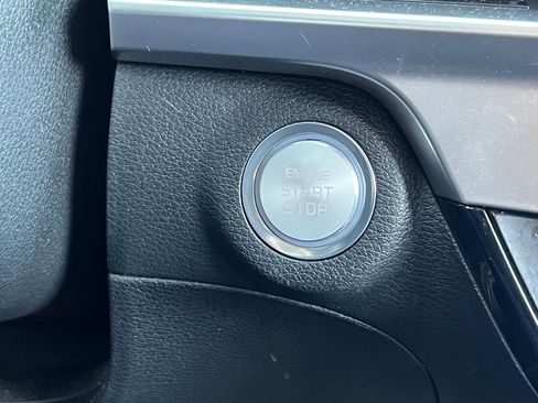 Used 2025 Kia Telluride S AWD/4WD image 28