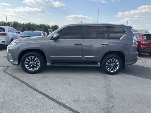 Used 2014 Lexus GX 460 Luxury w/ Preferred Accessory Package image 4