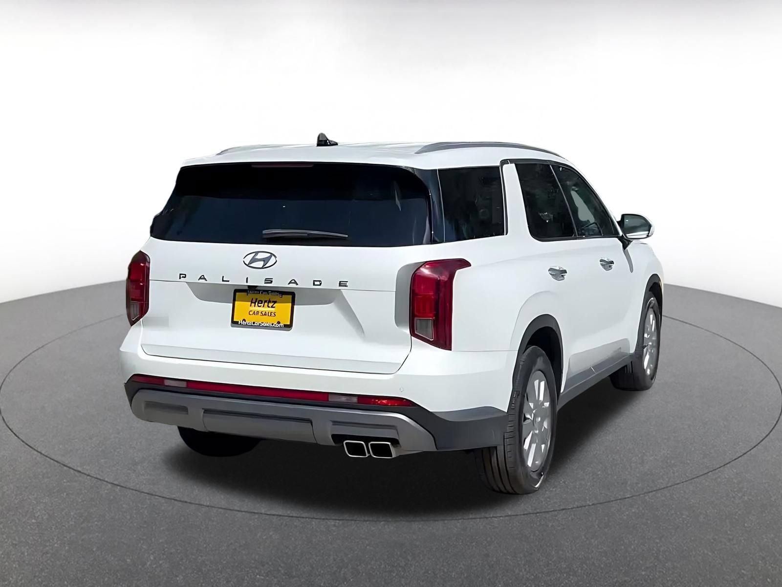 Used 2024 Hyundai Palisade SEL FWD image 13