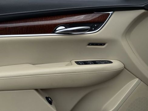 Used 2017 Cadillac XT5 Luxury w/ Driver Awareness Package FWD image 26