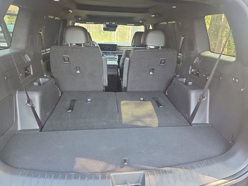 Used 2025 Hyundai Santa Fe Calligraphy image 13