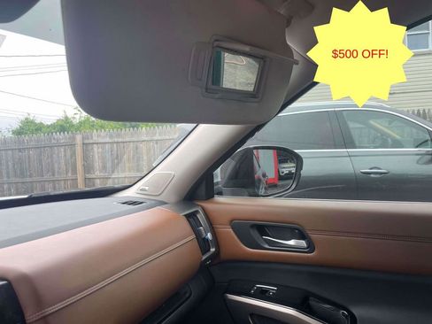 Used 2022 Nissan Pathfinder Platinum w/ Cargo Package AWD/4WD image 29