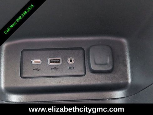 Used 2023 Chevrolet Equinox LT w/ Driver Convenience Package FWD image 30