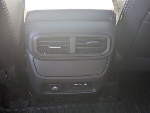 Used 2025 Honda Passport TrailSport image 30