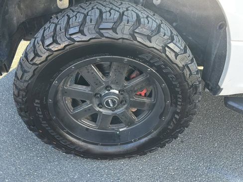 Used 2018 Ford F150 XLT w/ Equipment Group 302A Luxury image 8