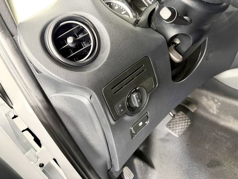 Used 2020 Mercedes-Benz Metris image 28