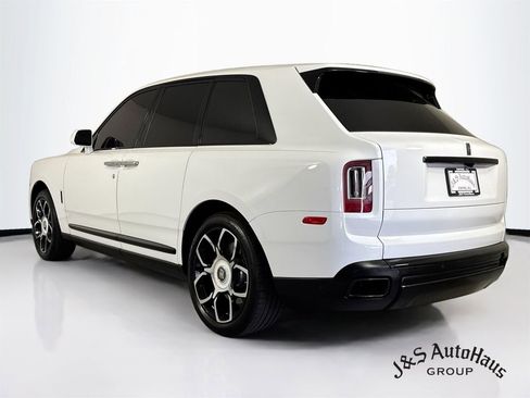 Used 2022 Rolls-Royce Cullinan Black Badge w/ Dark Exterior Package AWD/4WD image 5