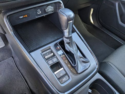 Used 2024 Honda CR-V LX image 22