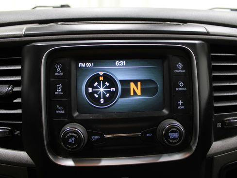 Used 2017 RAM 2500 Tradesman w/ Chrome Appearance Group image 15