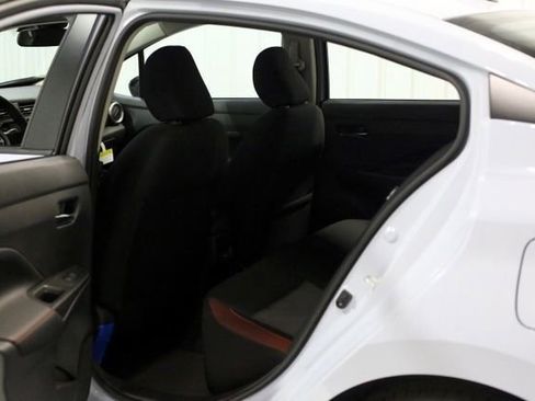 New 2025 Nissan Versa SR w/ Trunk Package image 15