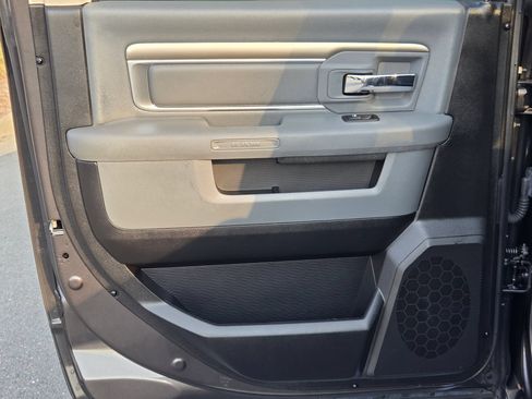 Used 2017 RAM 1500 Big Horn RWD image 33