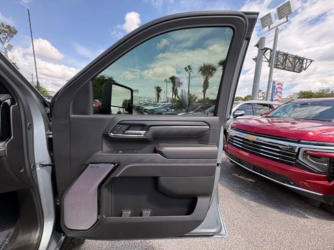 Used 2024 GMC Sierra 2500 AT4X AWD/4WD image 28