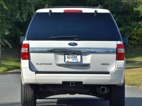 Used 2016 Ford Expedition EL Platinum image 6