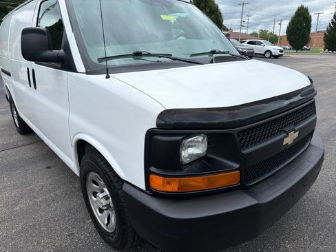 Used 2011 Chevrolet Express 1500 w/ Power Package RWD image 7