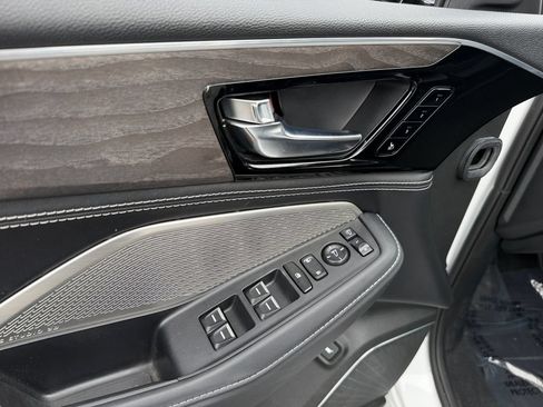 Used 2023 Acura MDX SH-AWD w/ Advance Package image 14