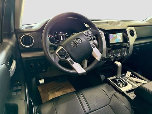 Used 2020 Toyota Tundra SR5 w/ SR5 Upgrade Package AWD/4WD image 20