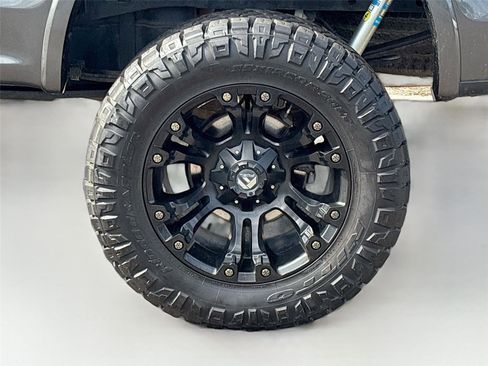 Used 2018 Ford F150 Lariat image 33