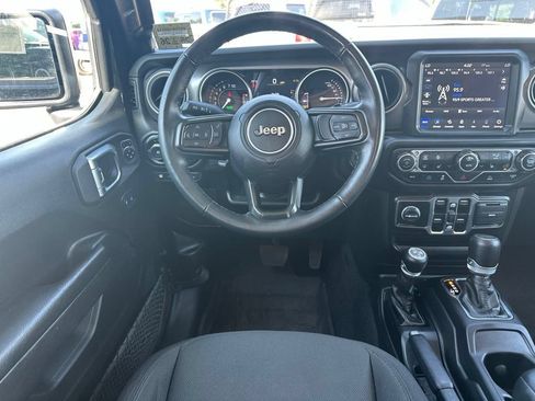 Used 2023 Jeep Wrangler Unlimited w/ Cold Weather Group AWD/4WD image 17