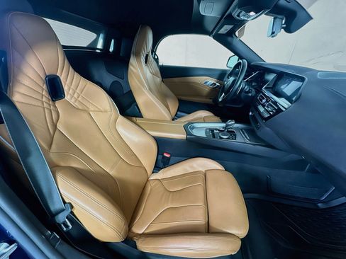 Used 2019 BMW Z4 sDrive30i w/ Executive Package RWD image 22